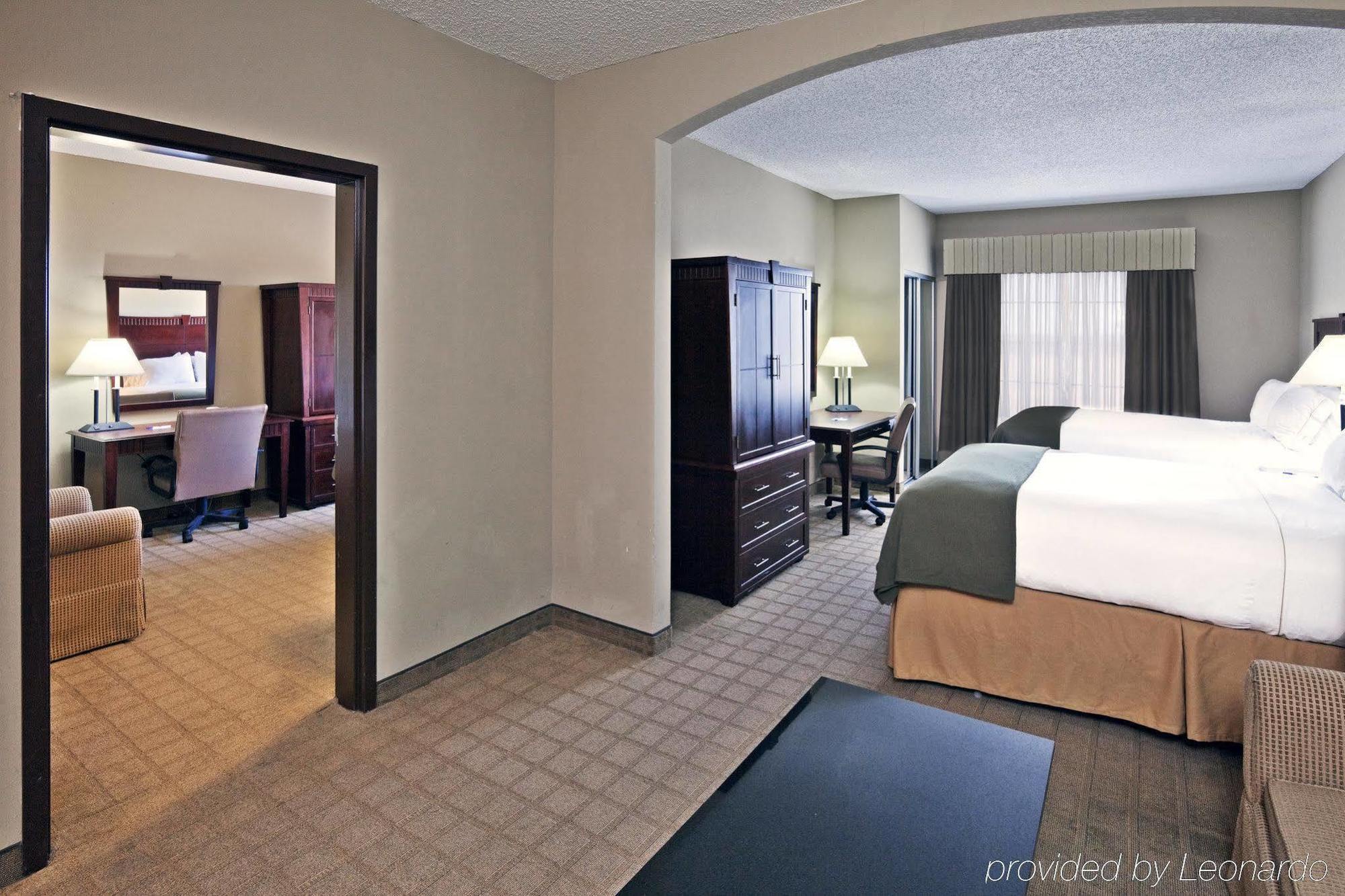 Holiday Inn Express Hotel & Suites Shawnee I-40 By Ihg Værelse billede